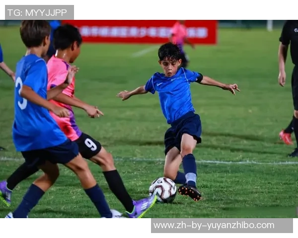 难忘的足球比赛经历与团队精神的升华